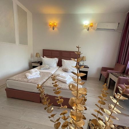 Steaua Apelor Family Resort Nufaru Exterior photo