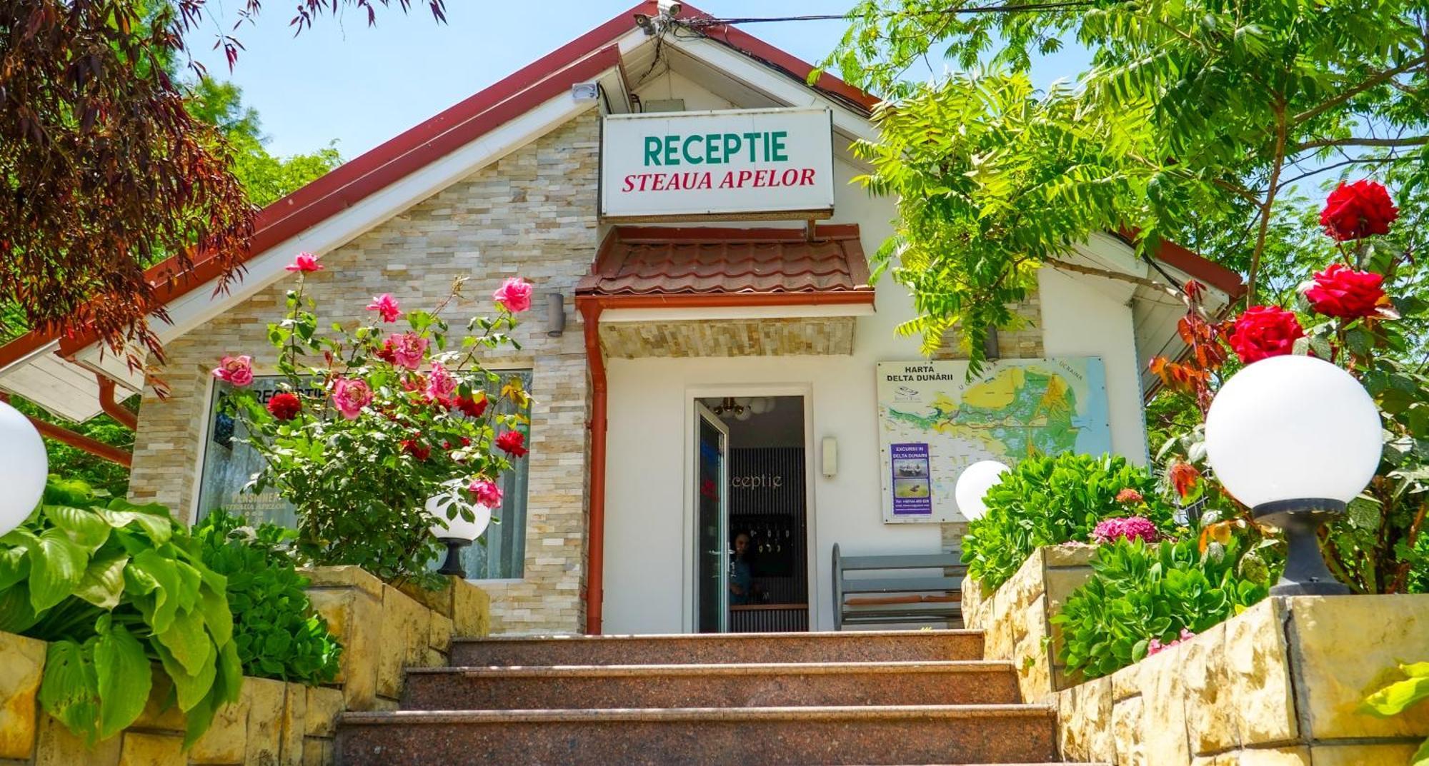 Steaua Apelor Family Resort Nufaru Exterior photo