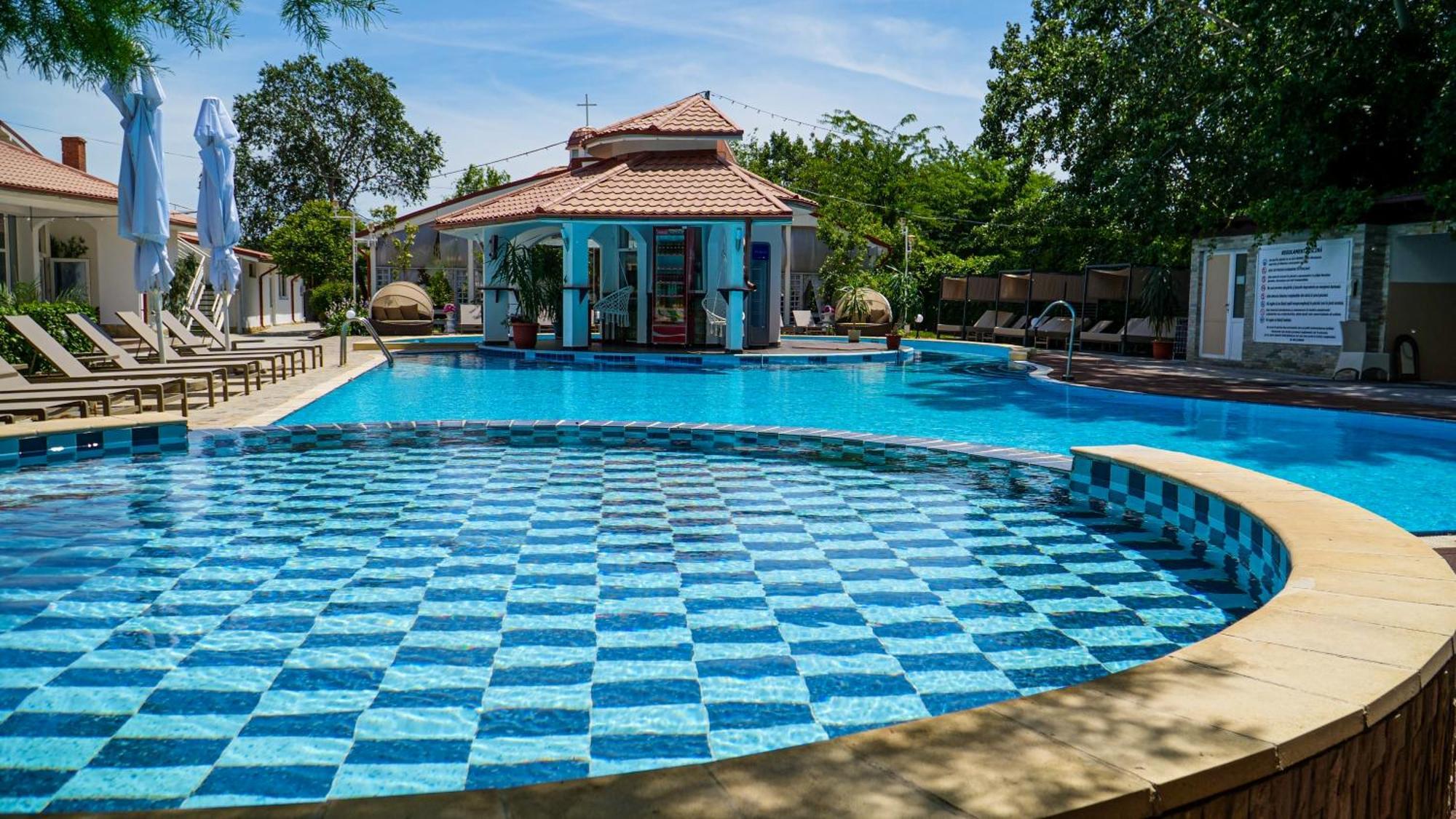 Steaua Apelor Family Resort Nufaru Exterior photo
