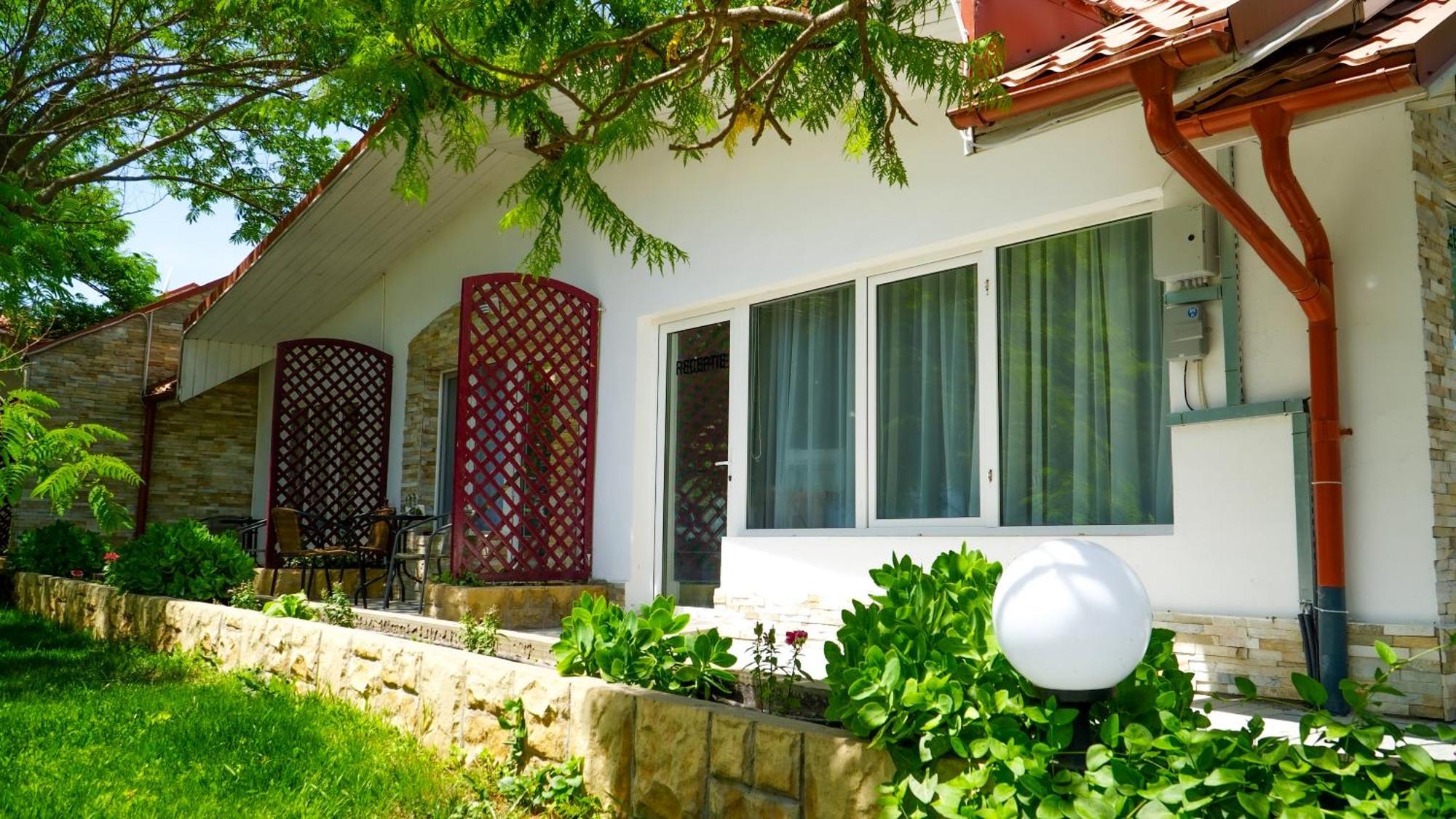 Steaua Apelor Family Resort Nufaru Exterior photo